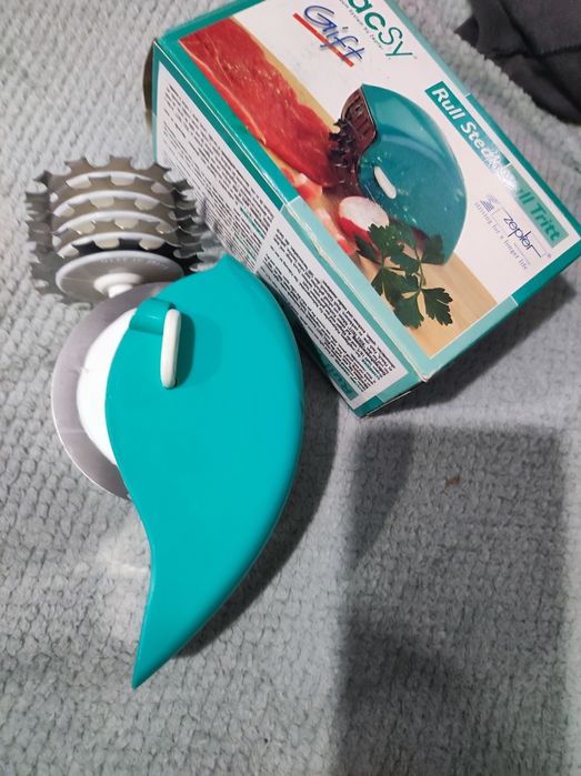 Nóż do ziół, warzyw i zmiękczacz do mięsa