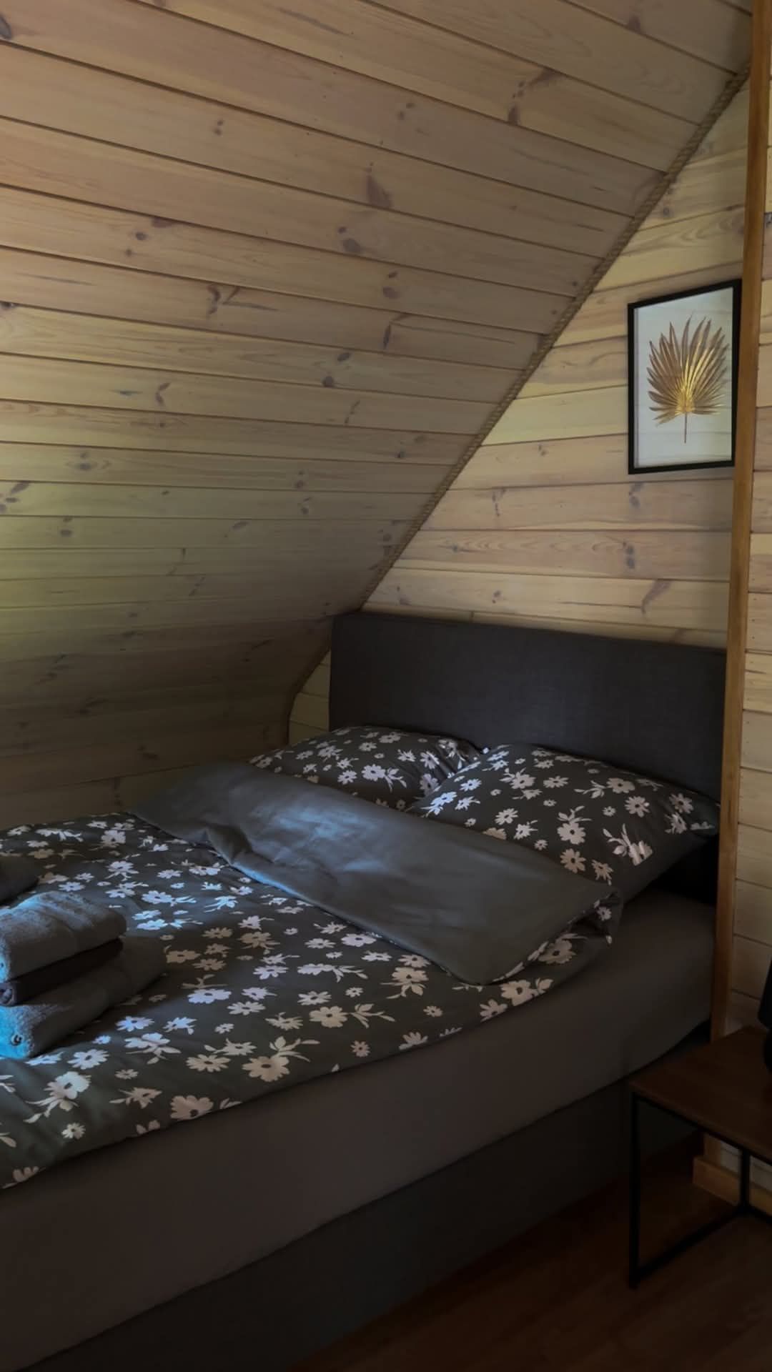 Domki na wynajem Mazury nad jeziorem Roś na ogrodzonej działce