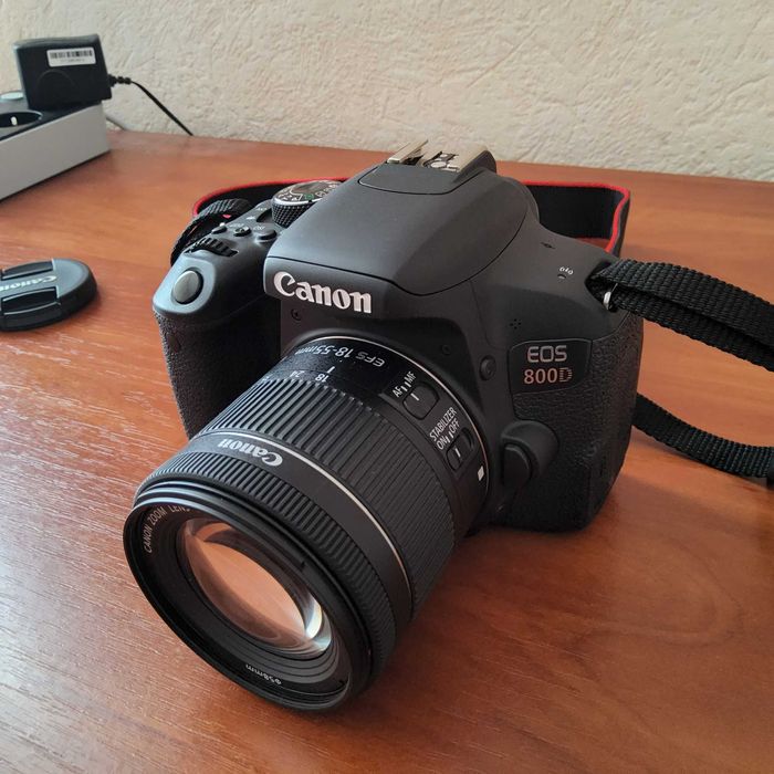 Canon EOS 800D kit 18-55mm