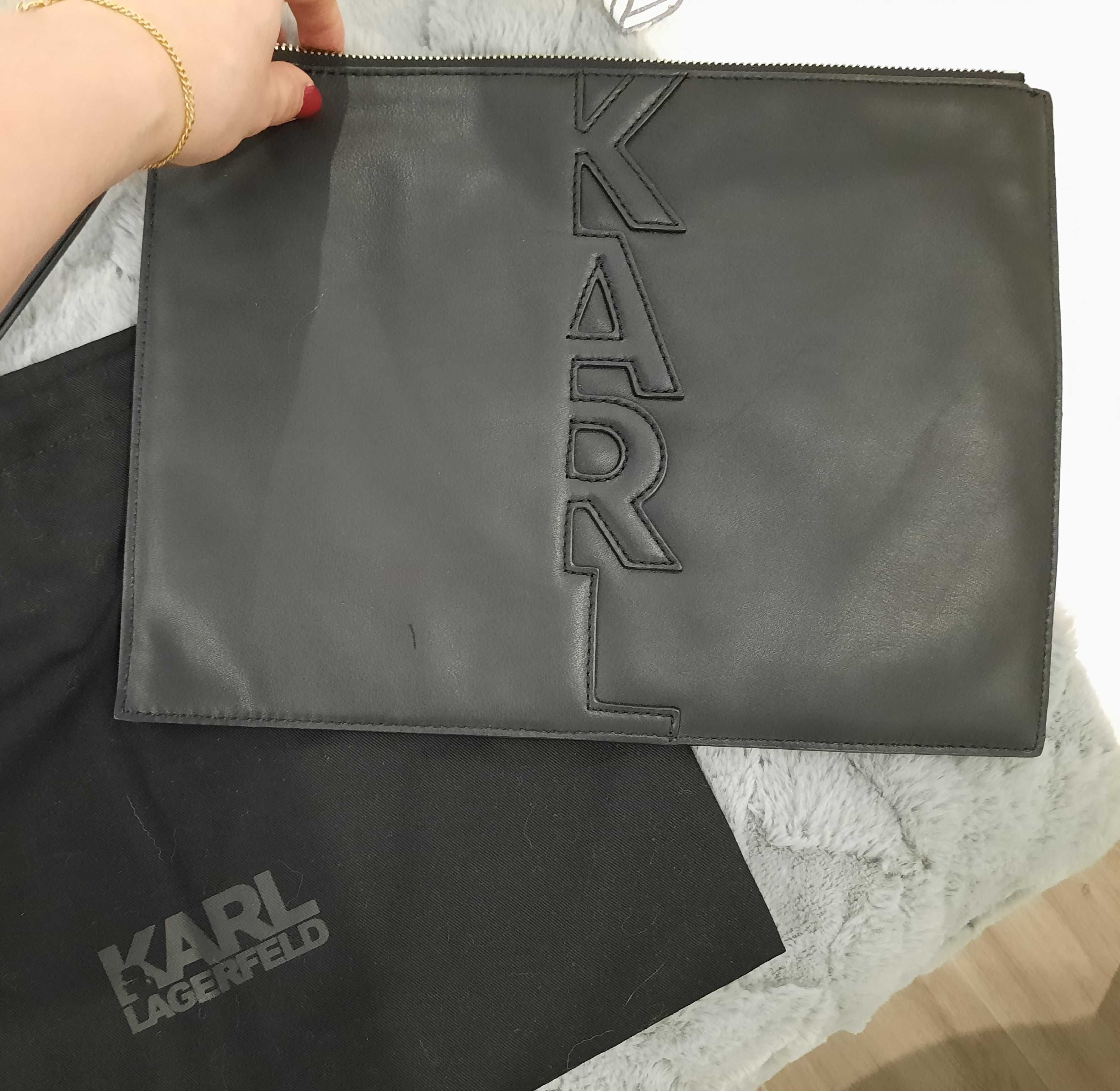 Clutch preta pele Karl Lagerfeld