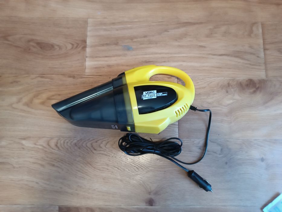 Продам пилосос в машину