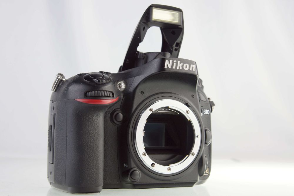Aparat fotograficzny NIKON D610 24.3Mpx Body 303.485 zdjęć BOX