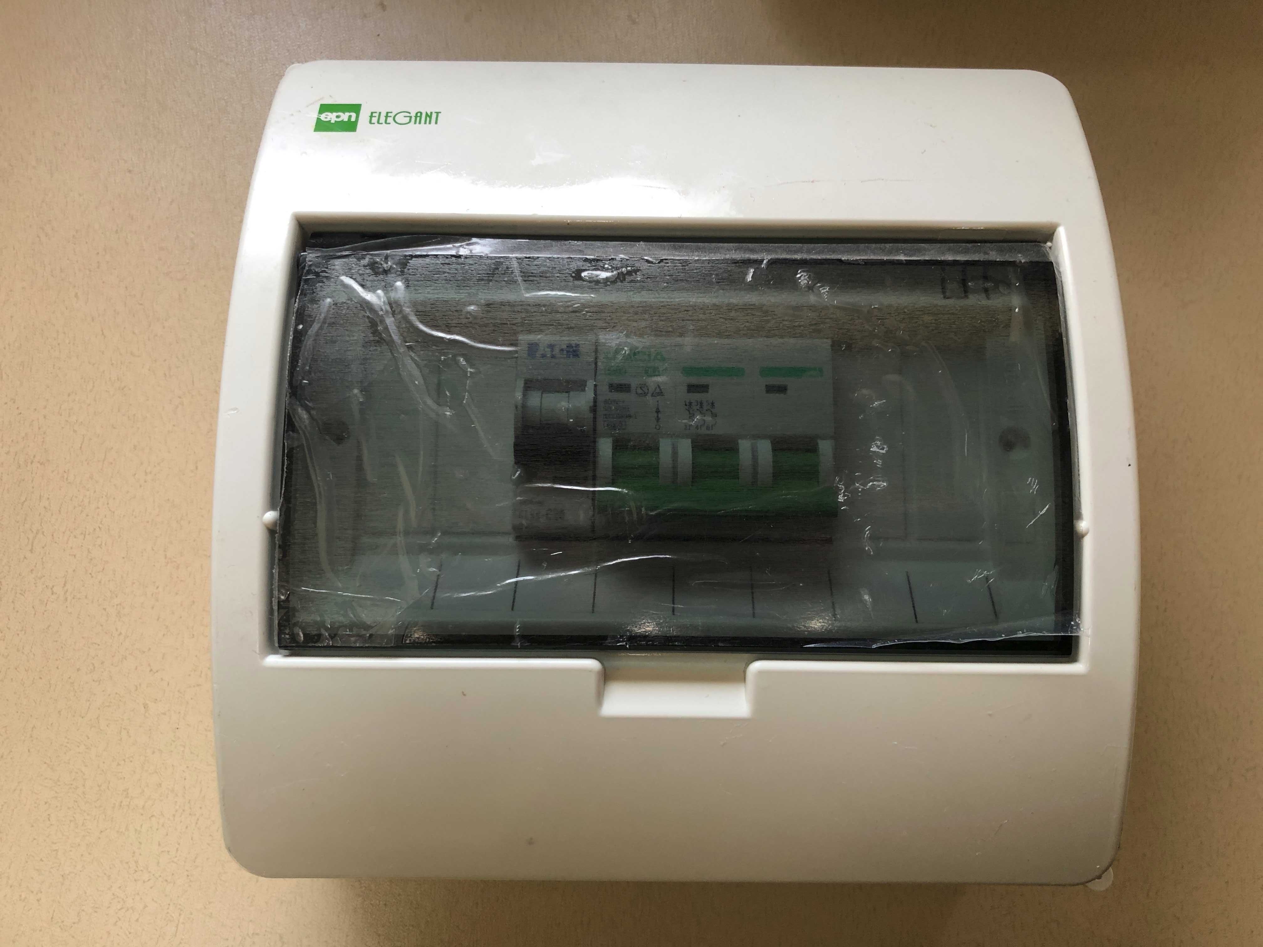 Rozdzielnica natynkowa 1x8 Elektro-Plast + bonus