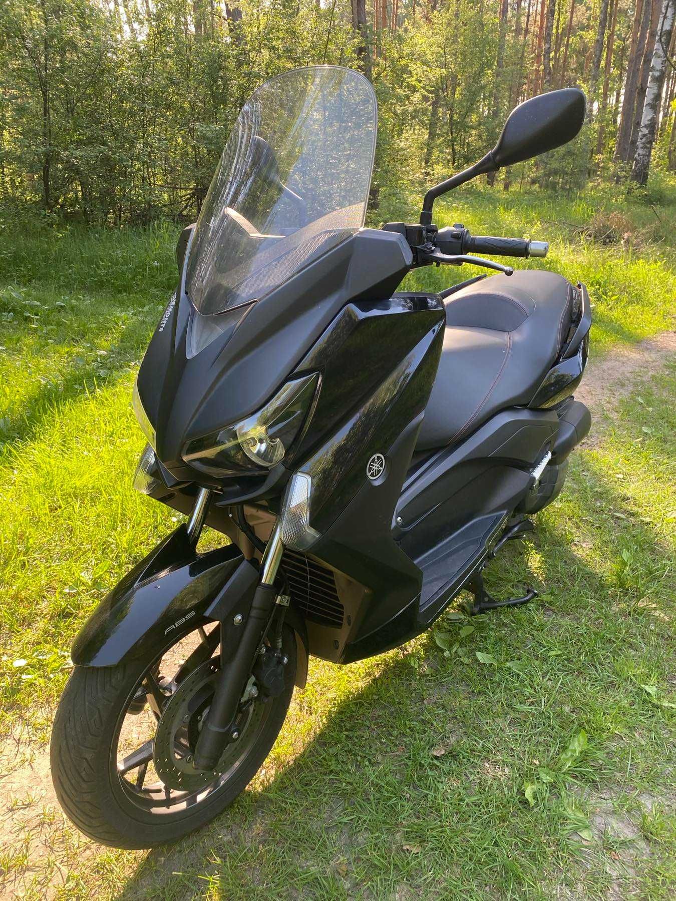 Максі скутер Yamaha X-Max 250 ABS  BLACK EDITION 2017