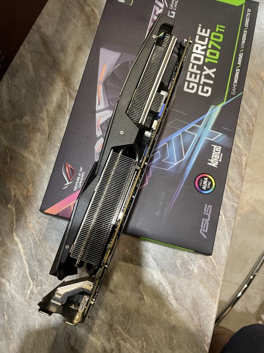 Відеокарта Asus Rog strix gtx1070Ti gaming