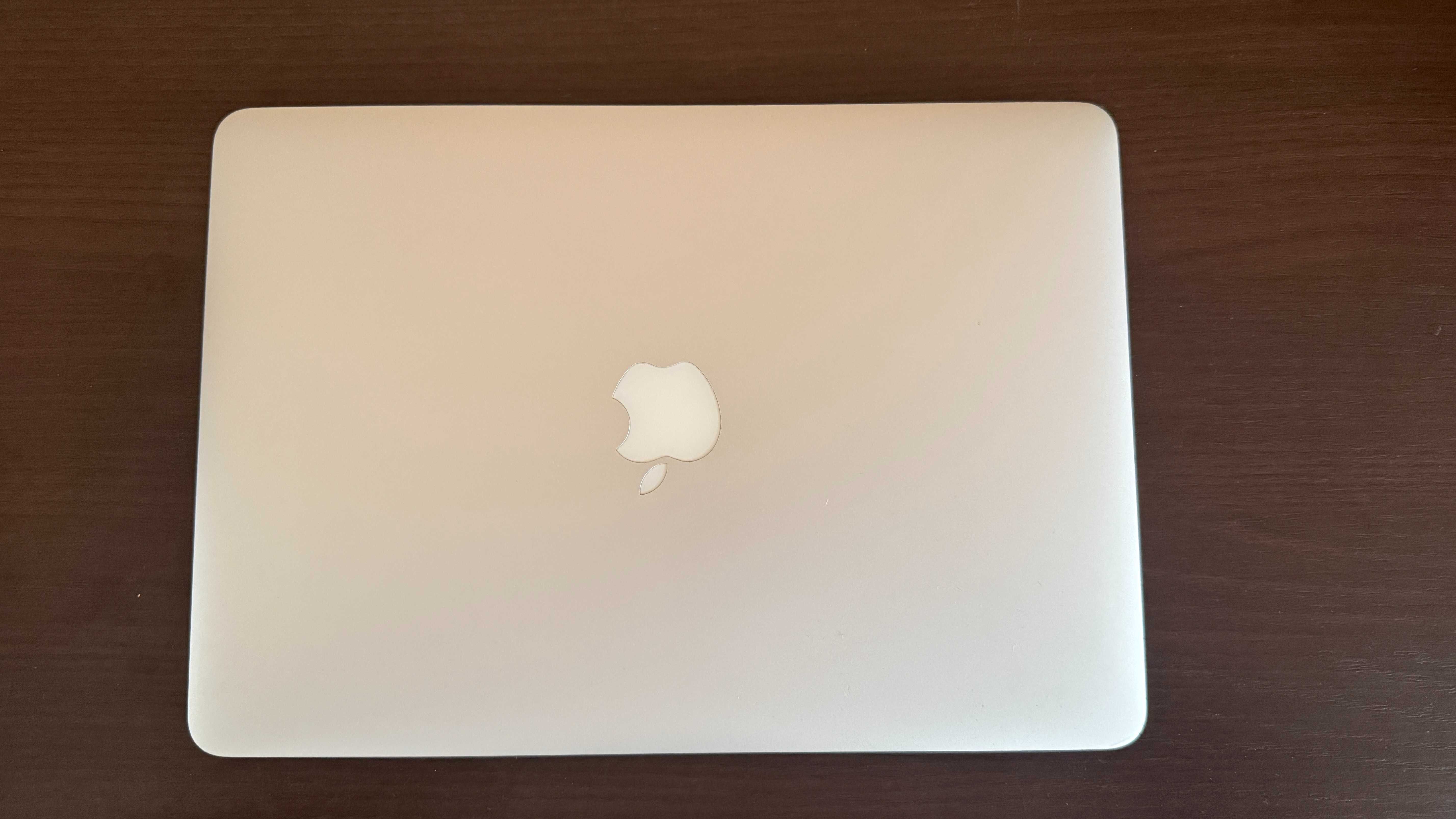 MacBook Air 2017 - A1466 procesor i5, pamięć 8GB, 480GB SSD