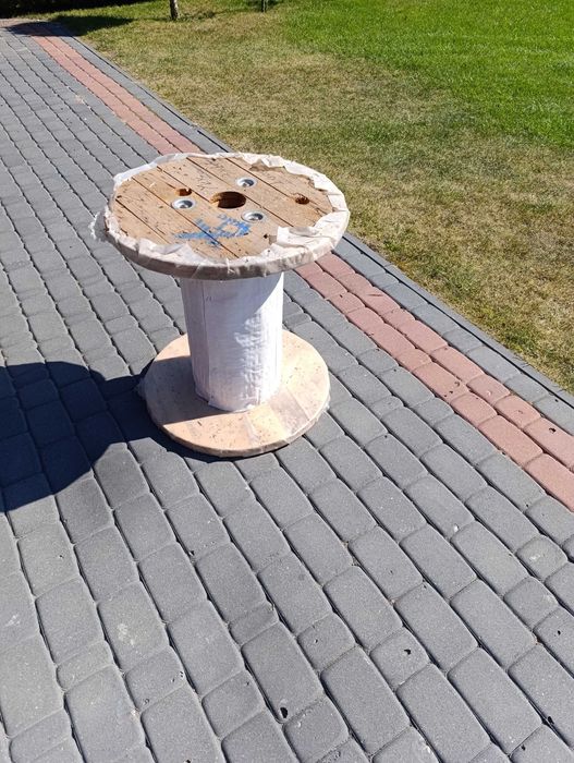 bęben drewniany na stolik itp. 4 sztuki