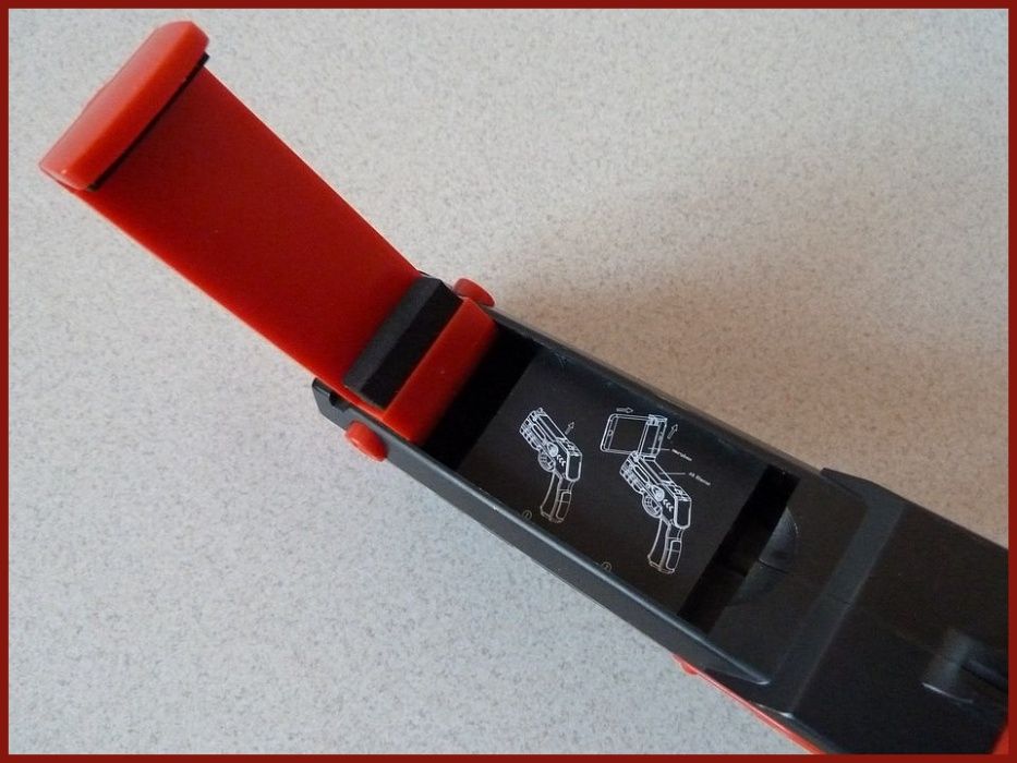 Pistolet do Smartphona z 4-kierunkowym kontrolerem ruchu.