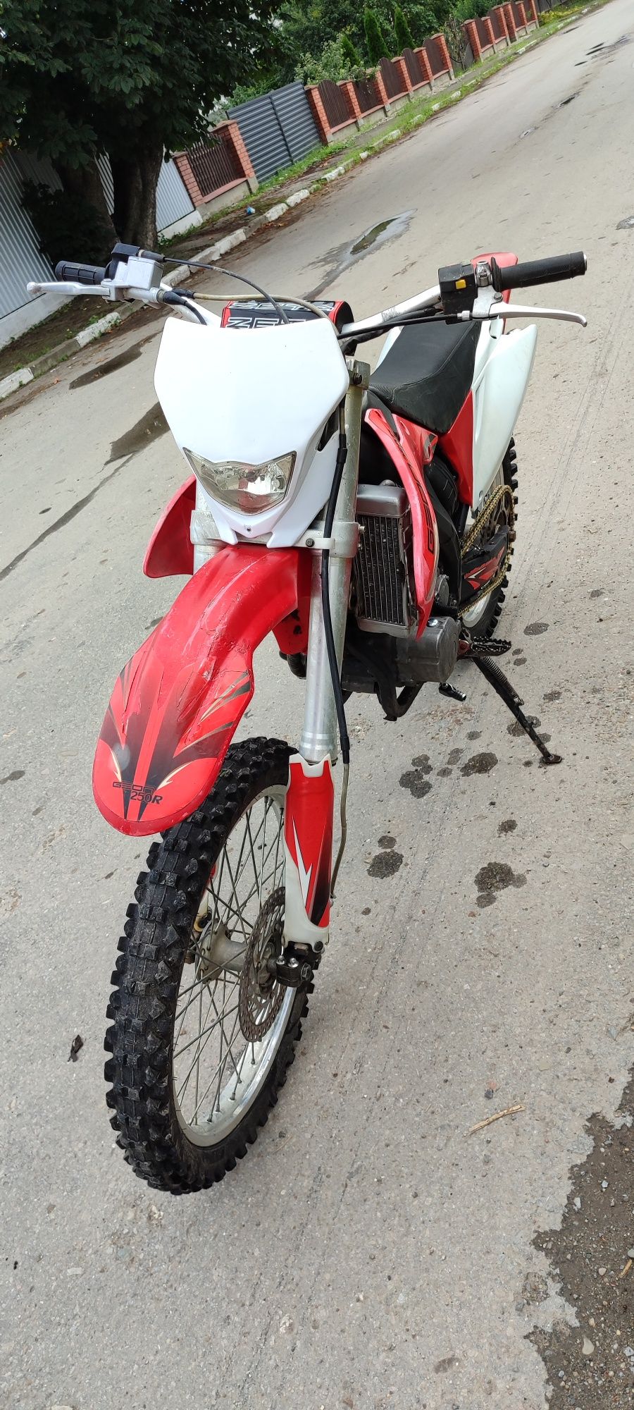 Продам Geon Dakar 250r