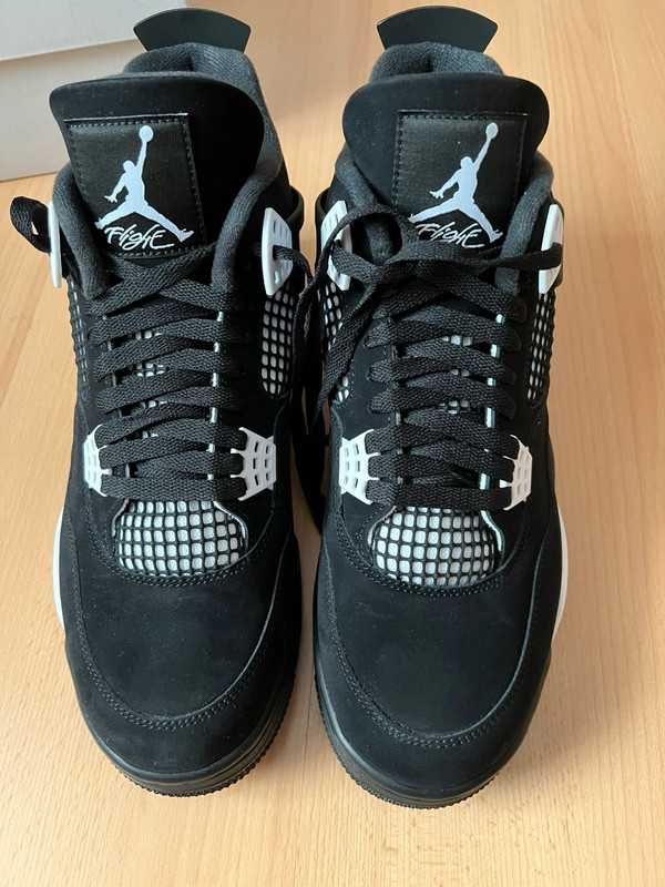 Jordan 4 Retro White Thunder Rozmiary 37.5