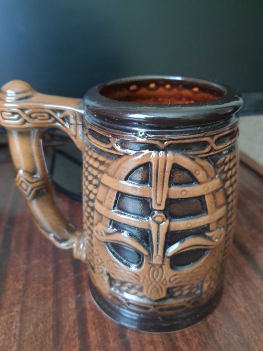 Кружка большая,молочник -керамика .