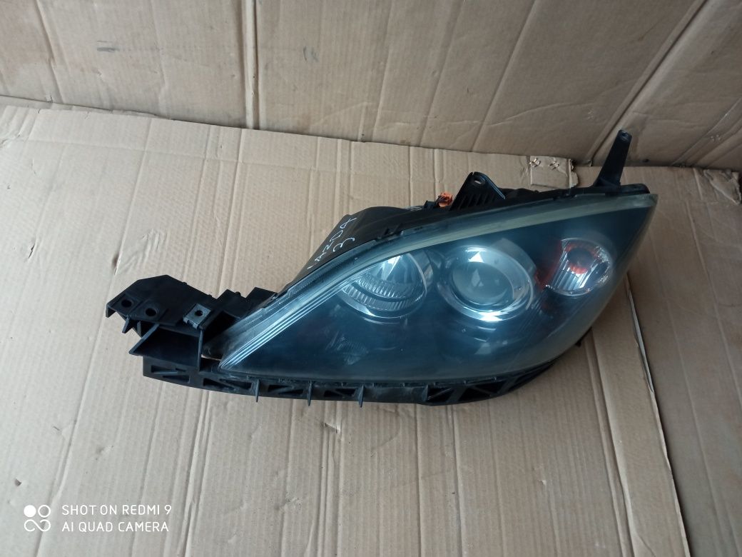 Lampa lewy przód Mazda 3