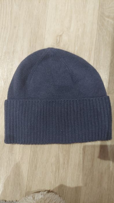 Шапка з мериносової шерсті