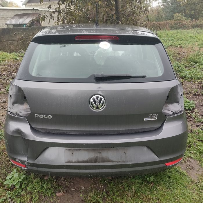 Volkswagen Polo uszkodzony