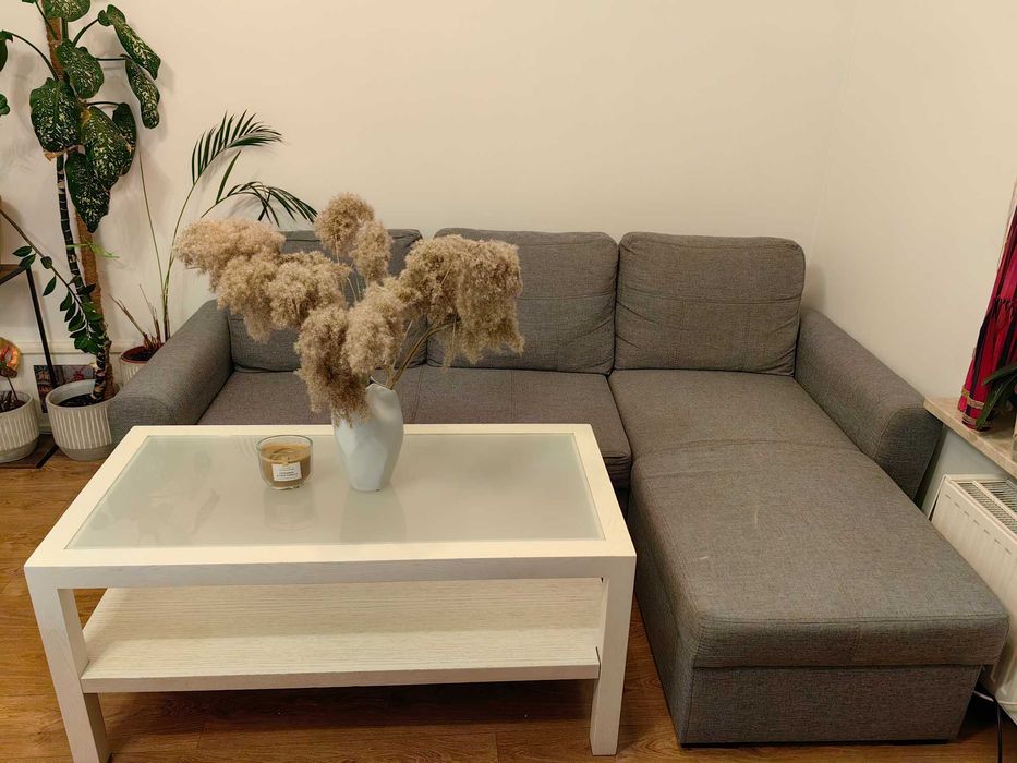 Sofa rozkładana z funkcją spania szara