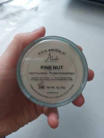 Podkład rozświetlający Pine Nut, Amilie Minerals