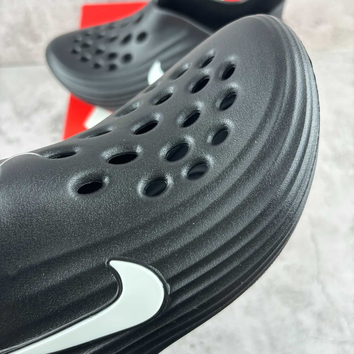 Кросівки шльопанці Nike ReactX Rejuven8