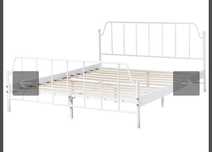 Cama em ferro branca Ikea