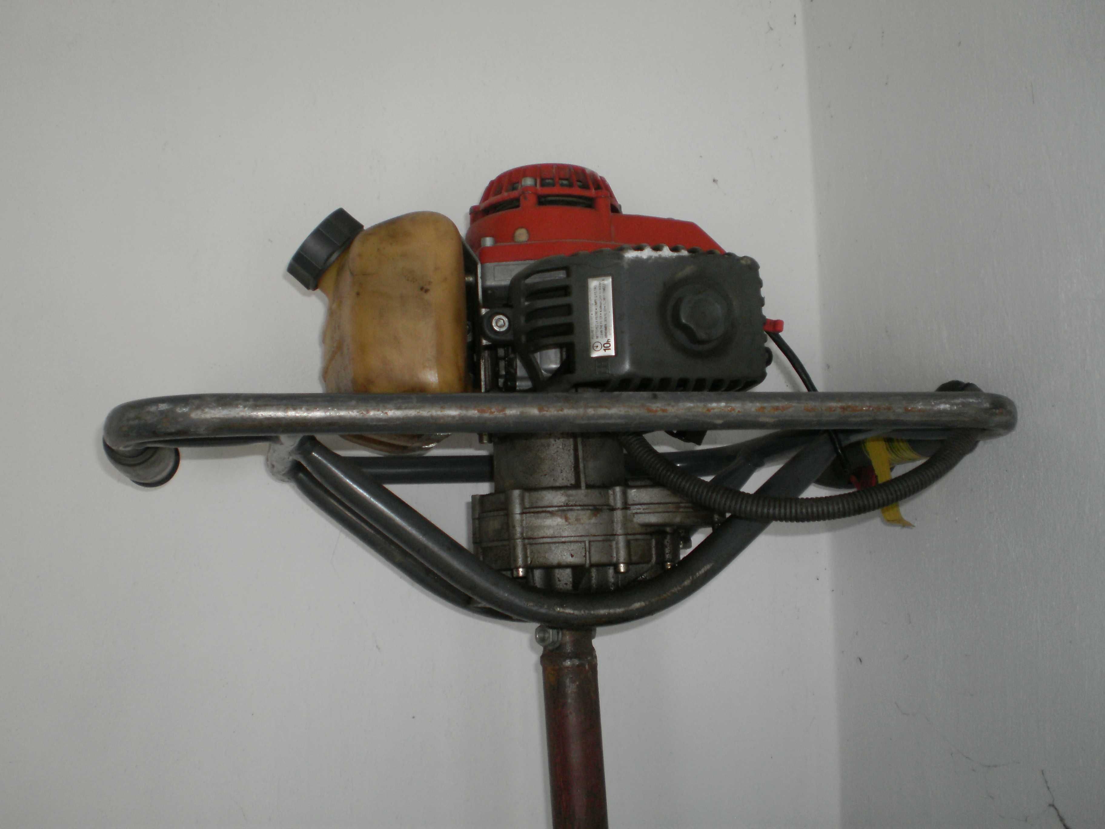 Wiertnica glebowa spalinowa Efco ER 1460