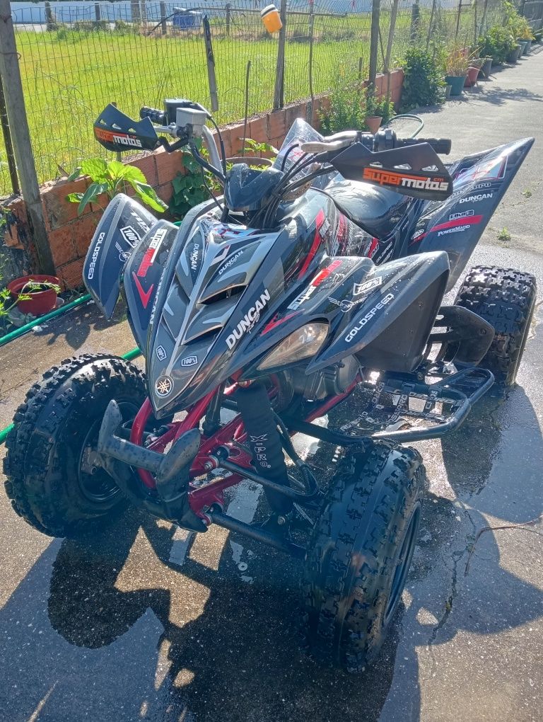 Moto Yamaha 350 raptor