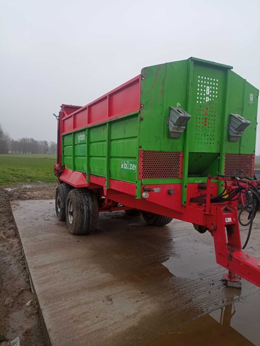 Rozrzutnik obornika Unia Tytan 10 plus stan bardzo dobry pierwszy wł.