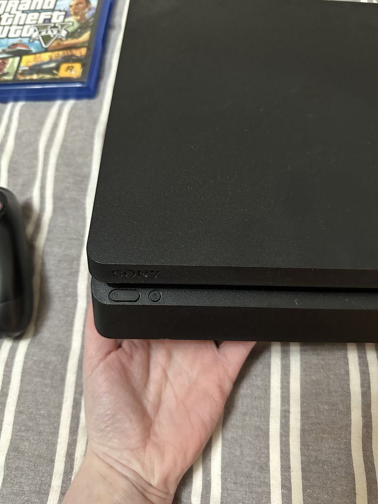 Продам Plastation 4 1TB