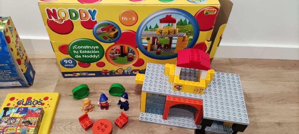 conjunto estacão comboios lego NODDY + 2 puzzles