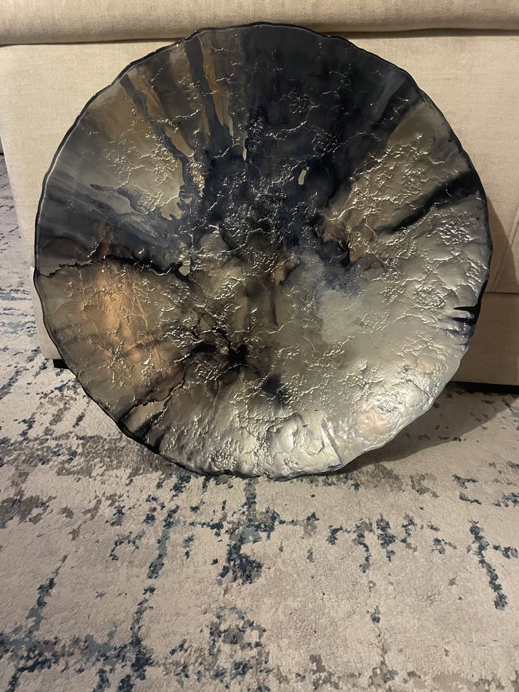 Centro de mesa. Prato elegante com 58 cm.