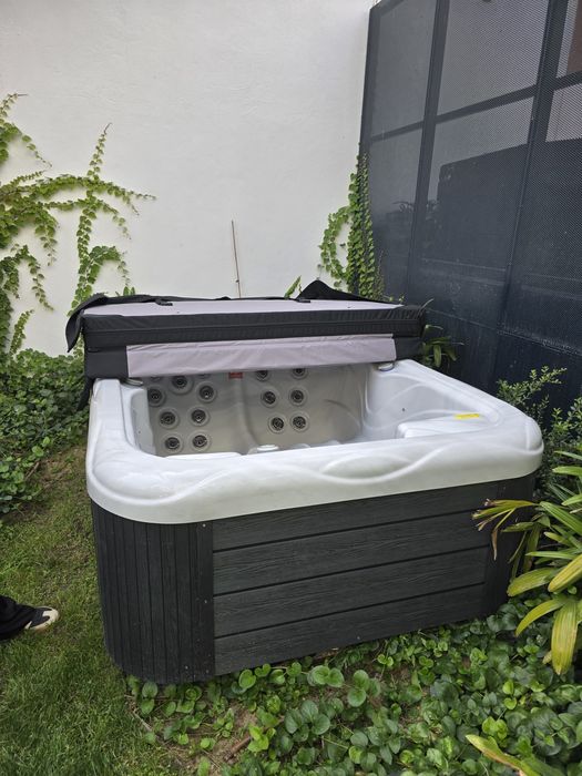 Jacuzzi Wellis Mars P&P novo com garantia