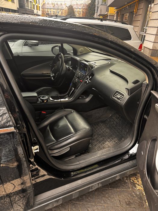 Продам шевроле вольт