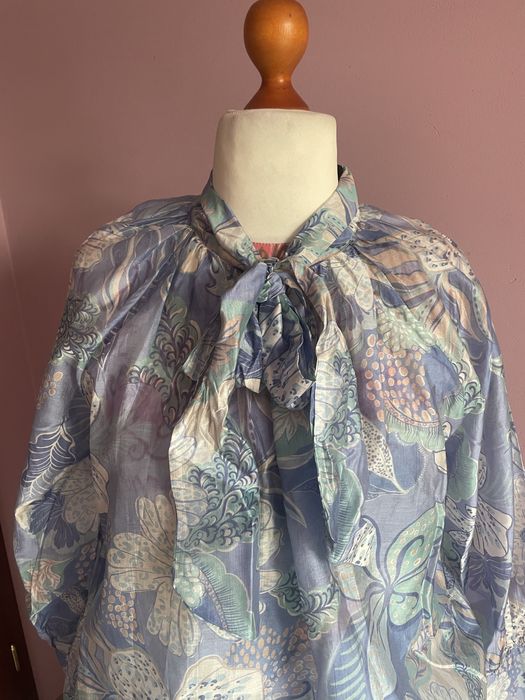 Piękna bluzka z kokardą mgiełka 40/42/44/46