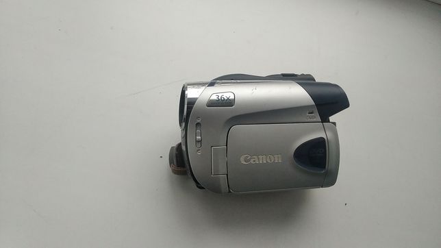 видеокамера Canon DC301