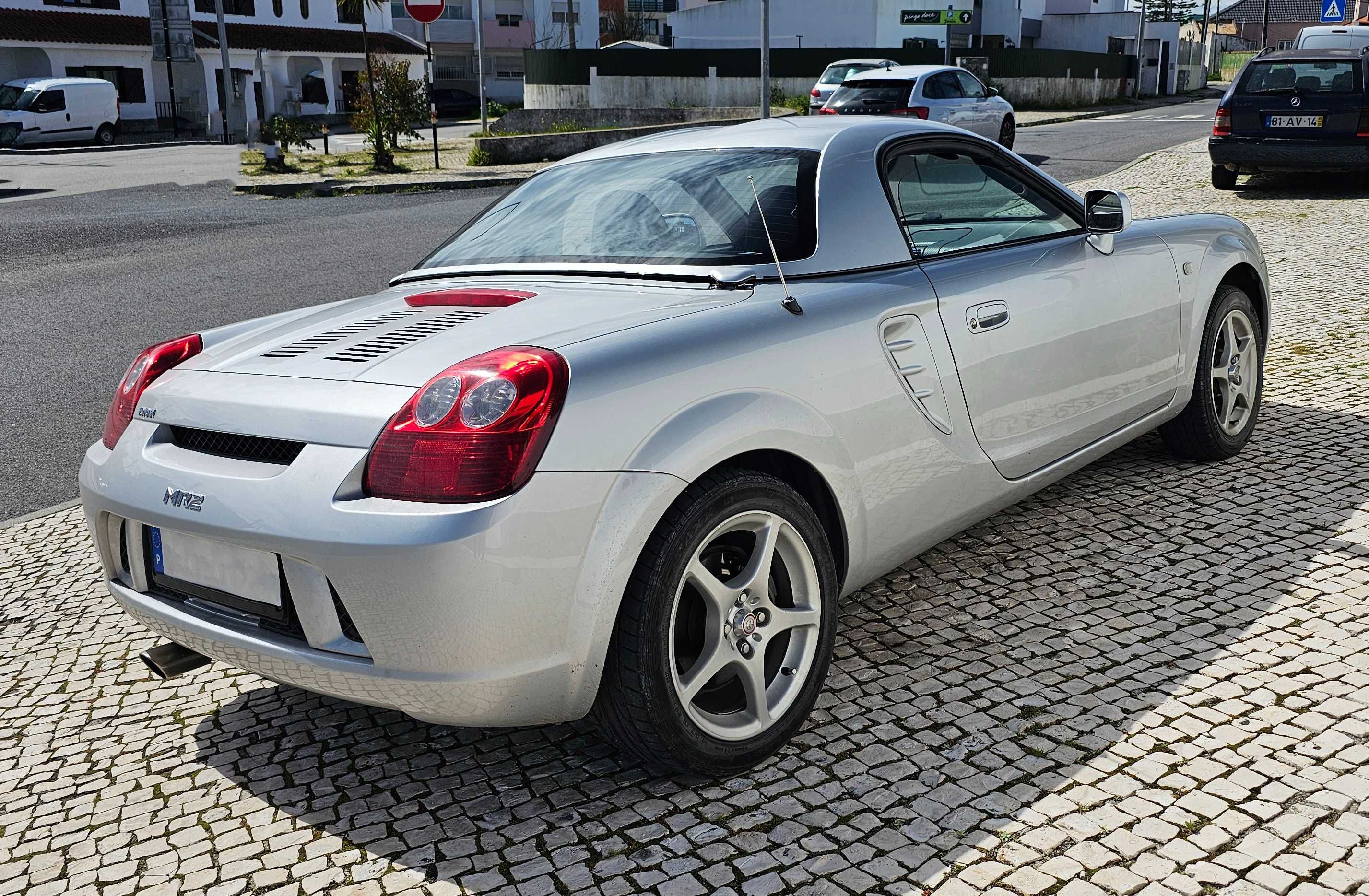 Toyota MR2 1.8 VVTi Pós-facelift de 2004 com Hard Top