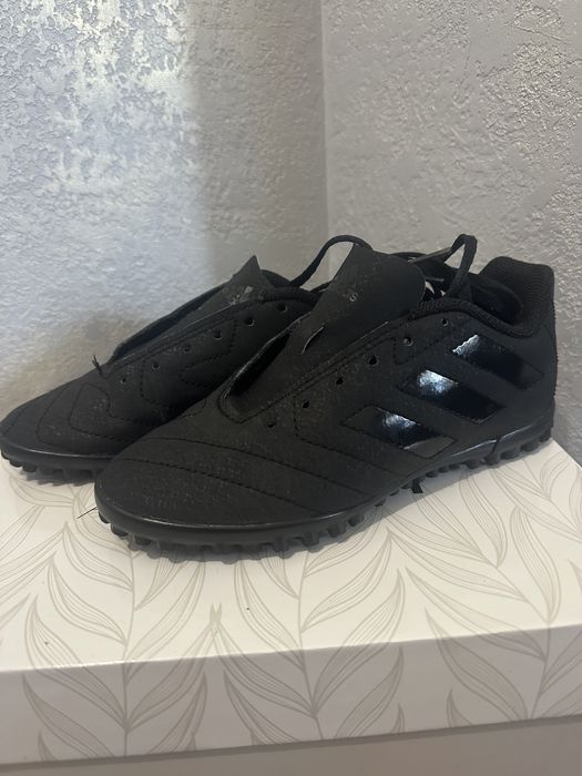 Футзальні кросівки 32 розмір