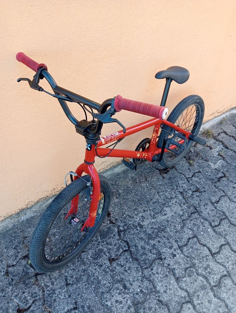 Bicicleta BMX Freestyle