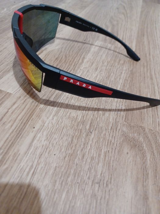 Vendo Oculos de sol Prada Original !