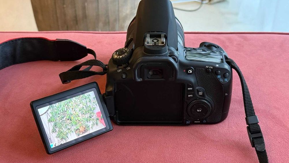 Canon Eos 60D + Obiektyw Canon EF 24-105 1:4 L IS USM, przebieg 8717