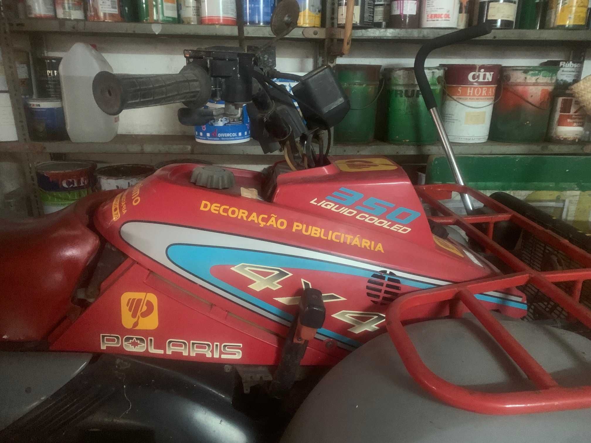 moto 4 usada Polaris 350