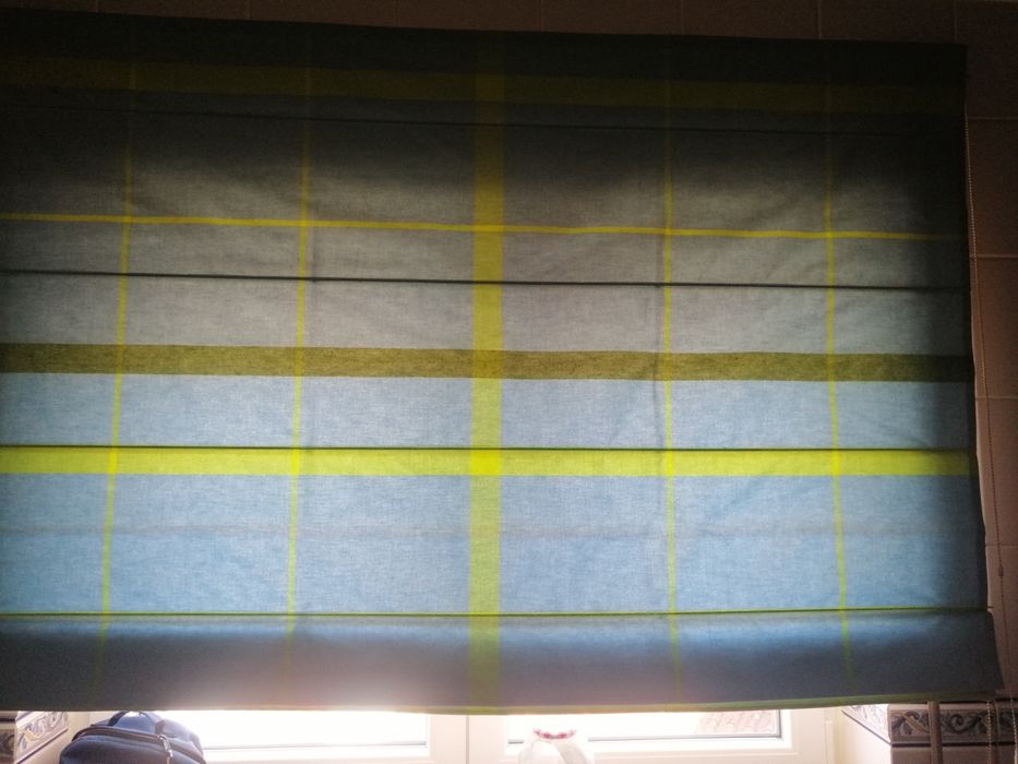 Presiana estore azul e verde