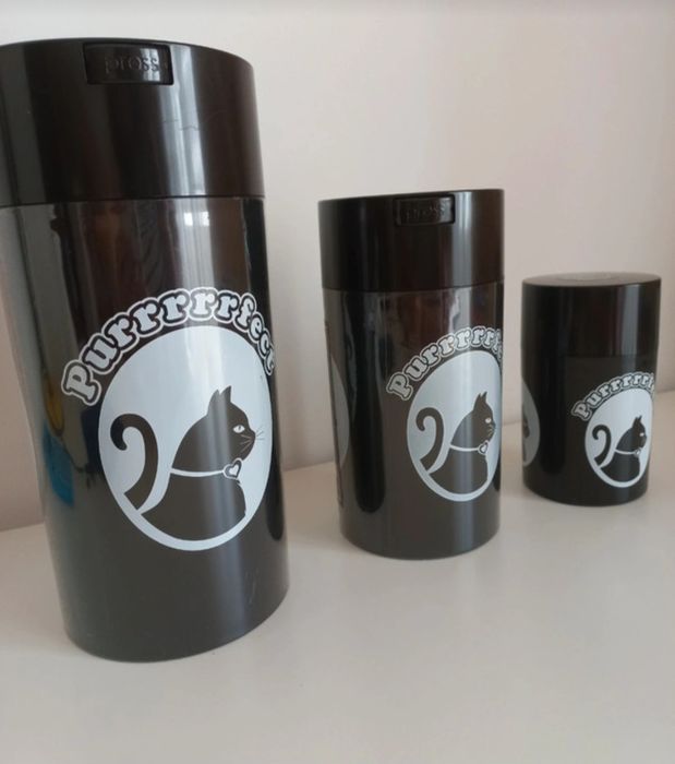 Embalagem para guardar comida para animais