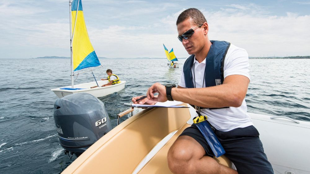 Silnik zaburtowy YAMAHA F60FETL . Manetka lub rumpel