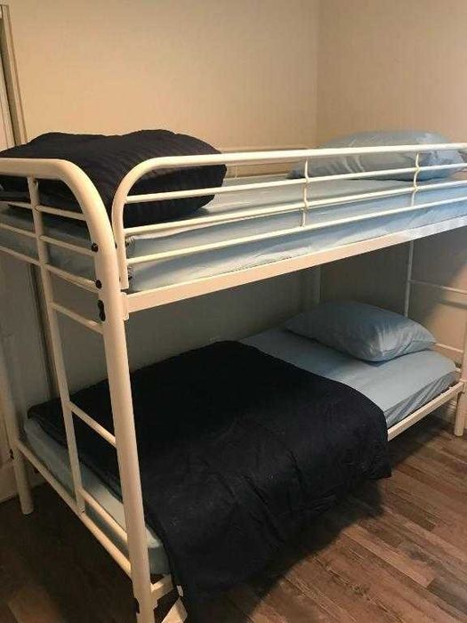 Хостел Київ  метро Виставковий центр 100 грн за добу проживання