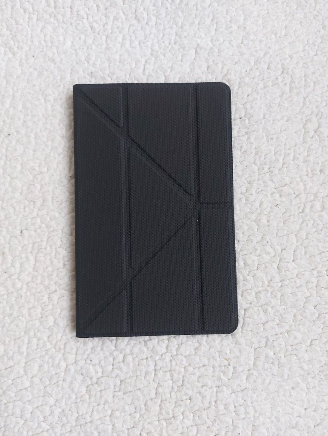 TB Touch Cover 7 uniwersalne etui na tablet 7'