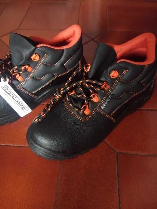 Safety Boots Footwear Black Leather size (41) Botas segurança pretas41