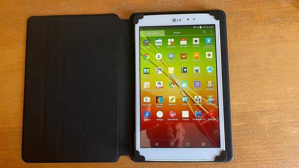 LG G Pad 8.3 V500 Tablet, White64284427173634123