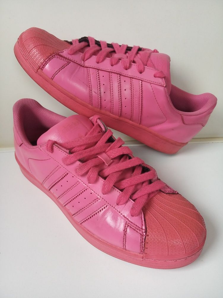 45р Adidas Superstar Pharrell Williams  кросівки рожеві