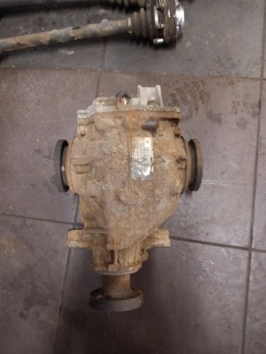 Dyfer BMW X3 E83 3.38 3.0d duża głowa dyferencjał most półoś 4x4 E46