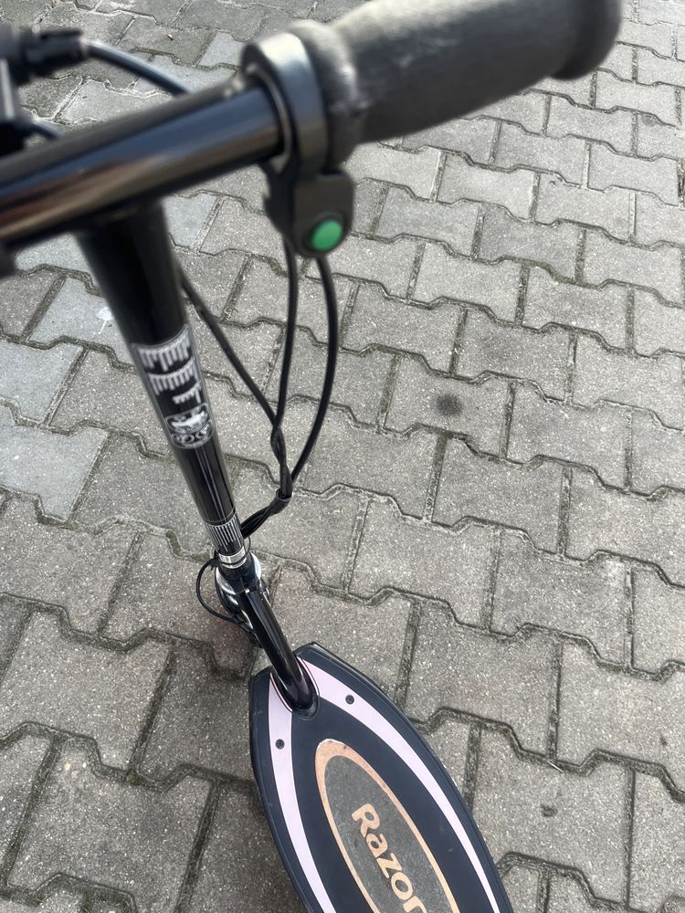 Hulajnoga elekryczna Razor