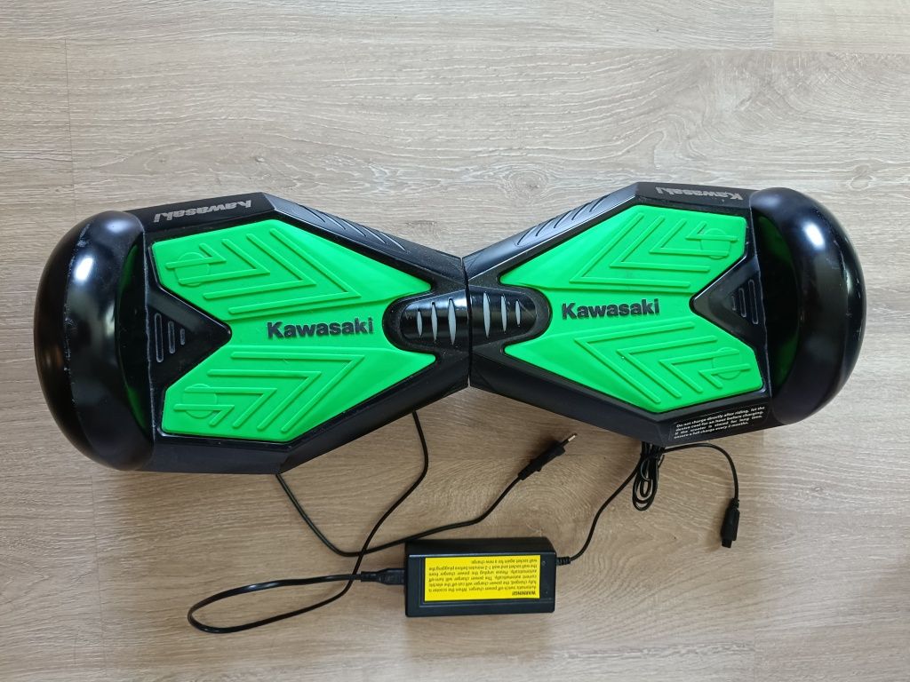 Kawasaki  deskorolka elektryczna z ładowarką