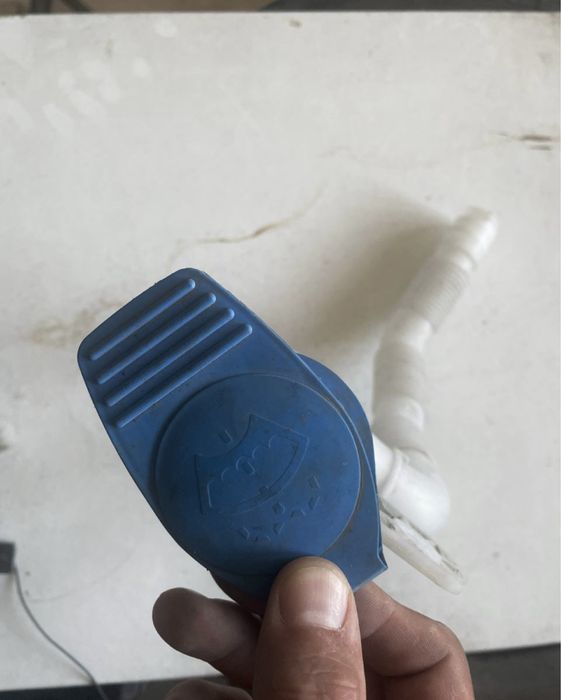 Ковпачок Трубка бачка омывателя Volkswagen ,Skoda